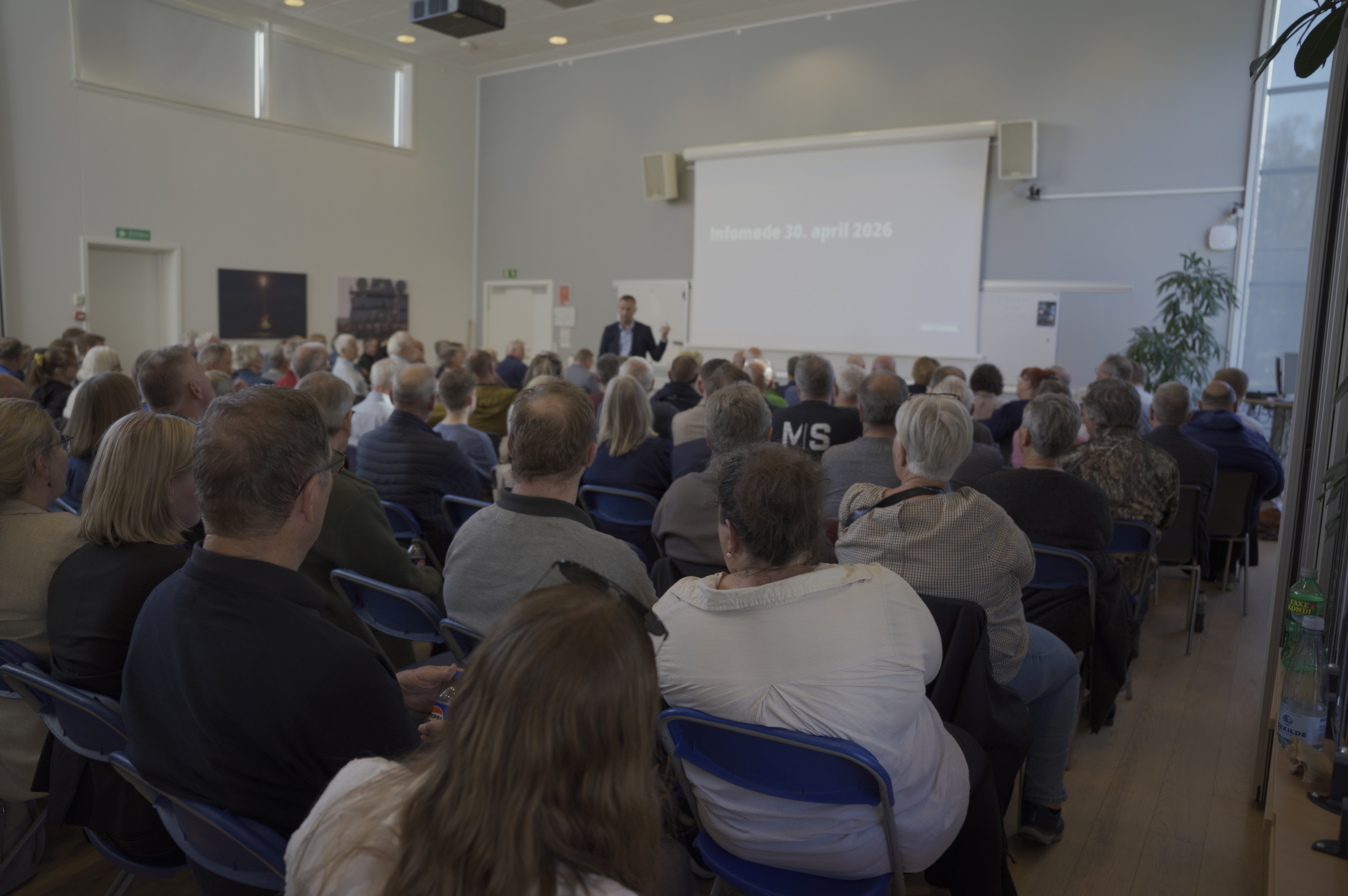 Borgmester Jon Andersen byder de fremmødte velkommen