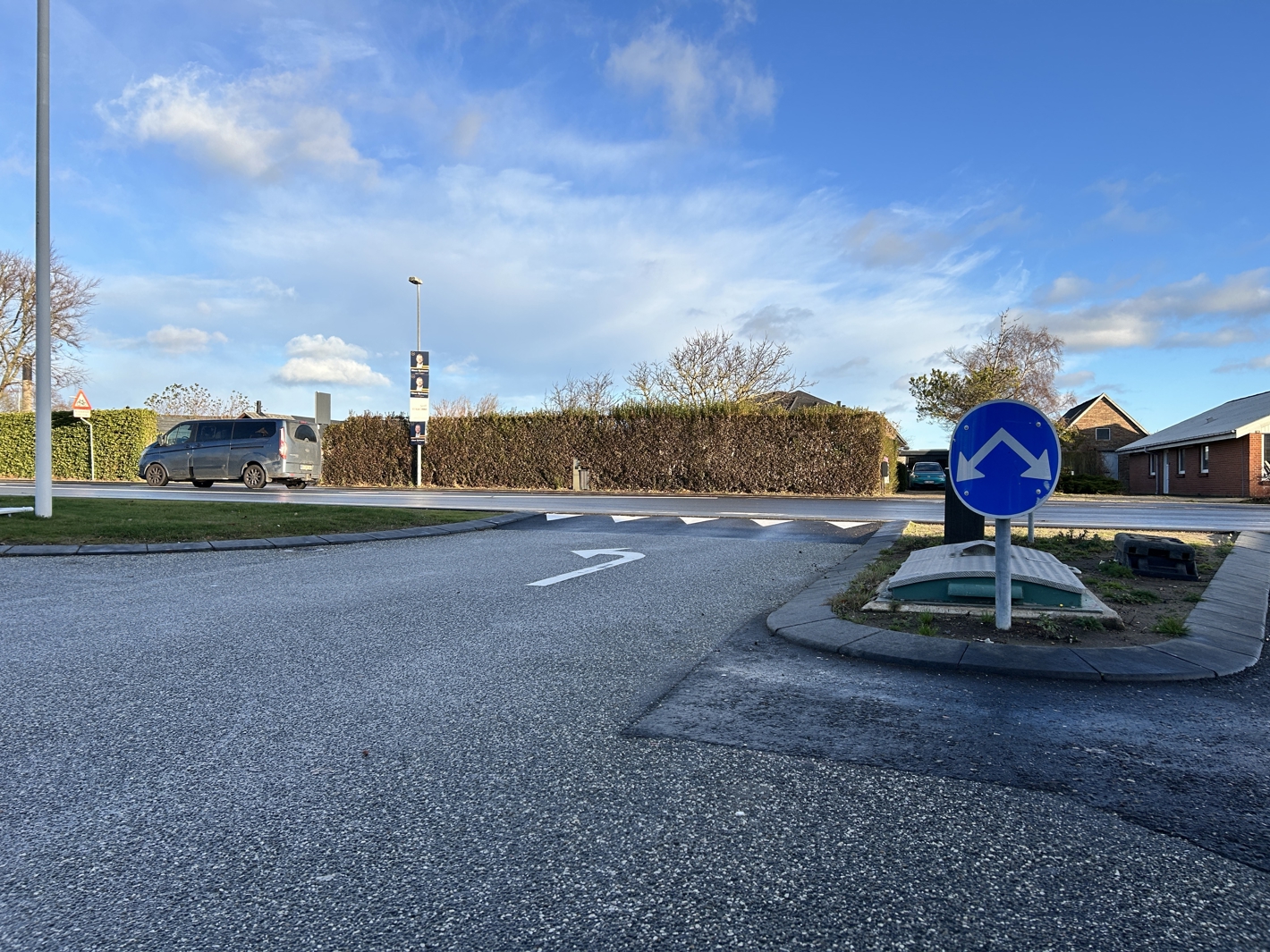 Udkørsel forbud i venstresvingsbanen ved Arena Nord på valgdagen.