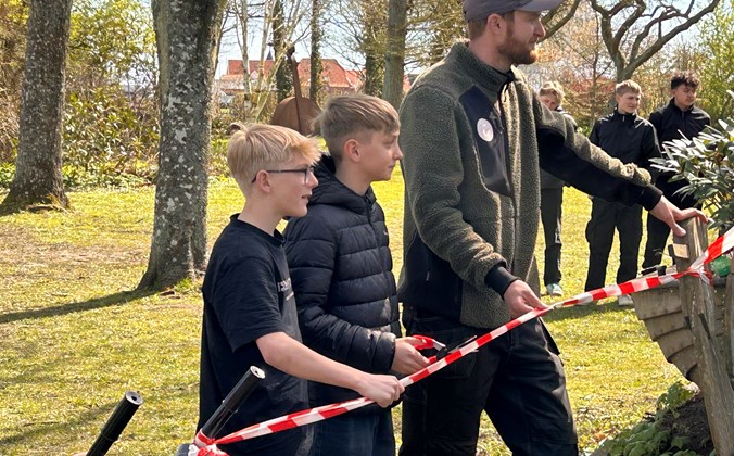 Elever fra Sæbygårdskolen indvier nyt byrum i Clasens Have