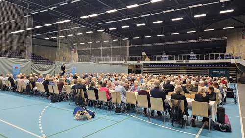 Fælles velkomst og sang