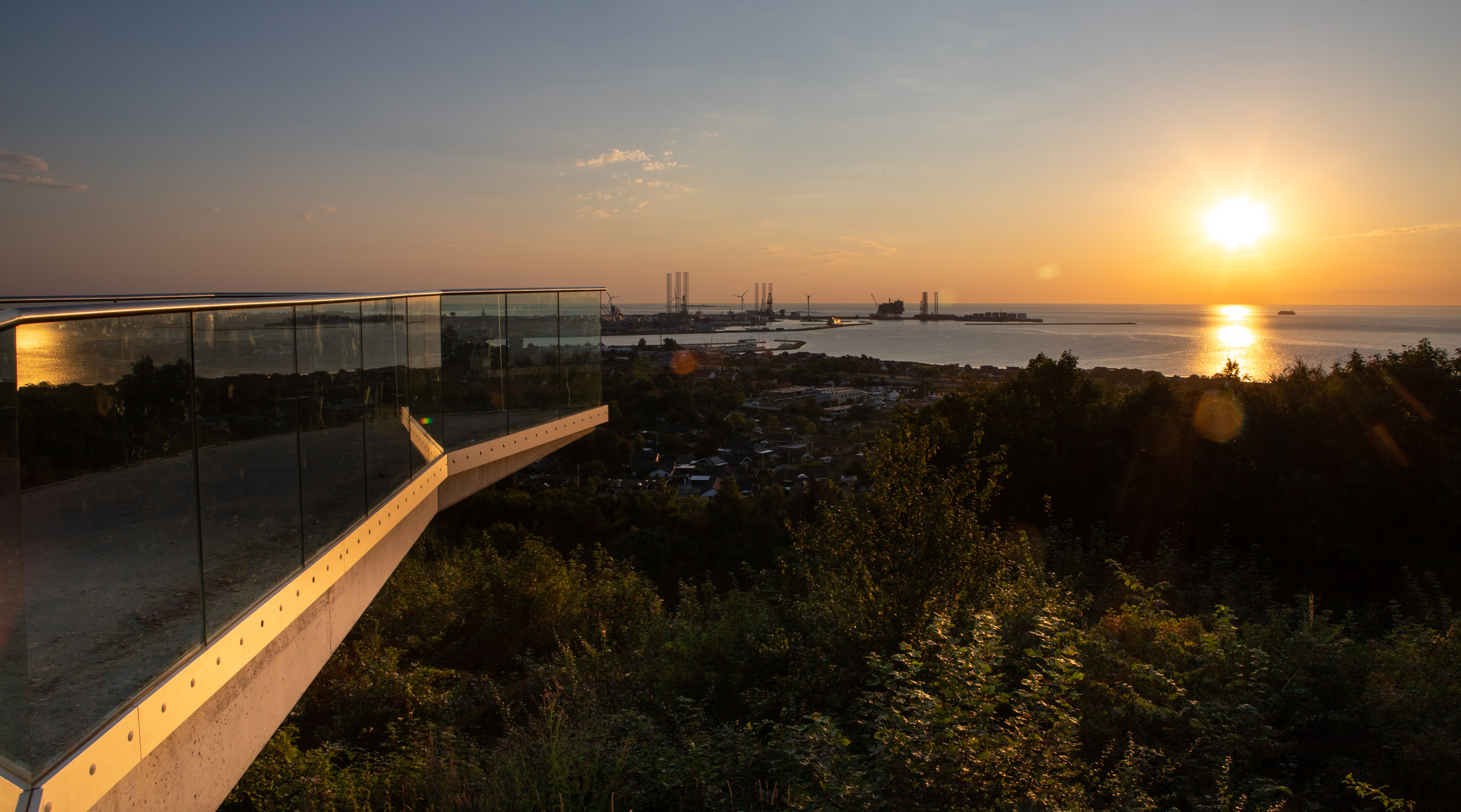 Udsigt fra Pikkerbakken ved solopgang