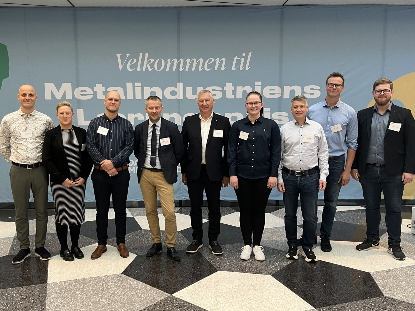 Fællesbillede med borgmesteren og vinderne af ML-prisen.