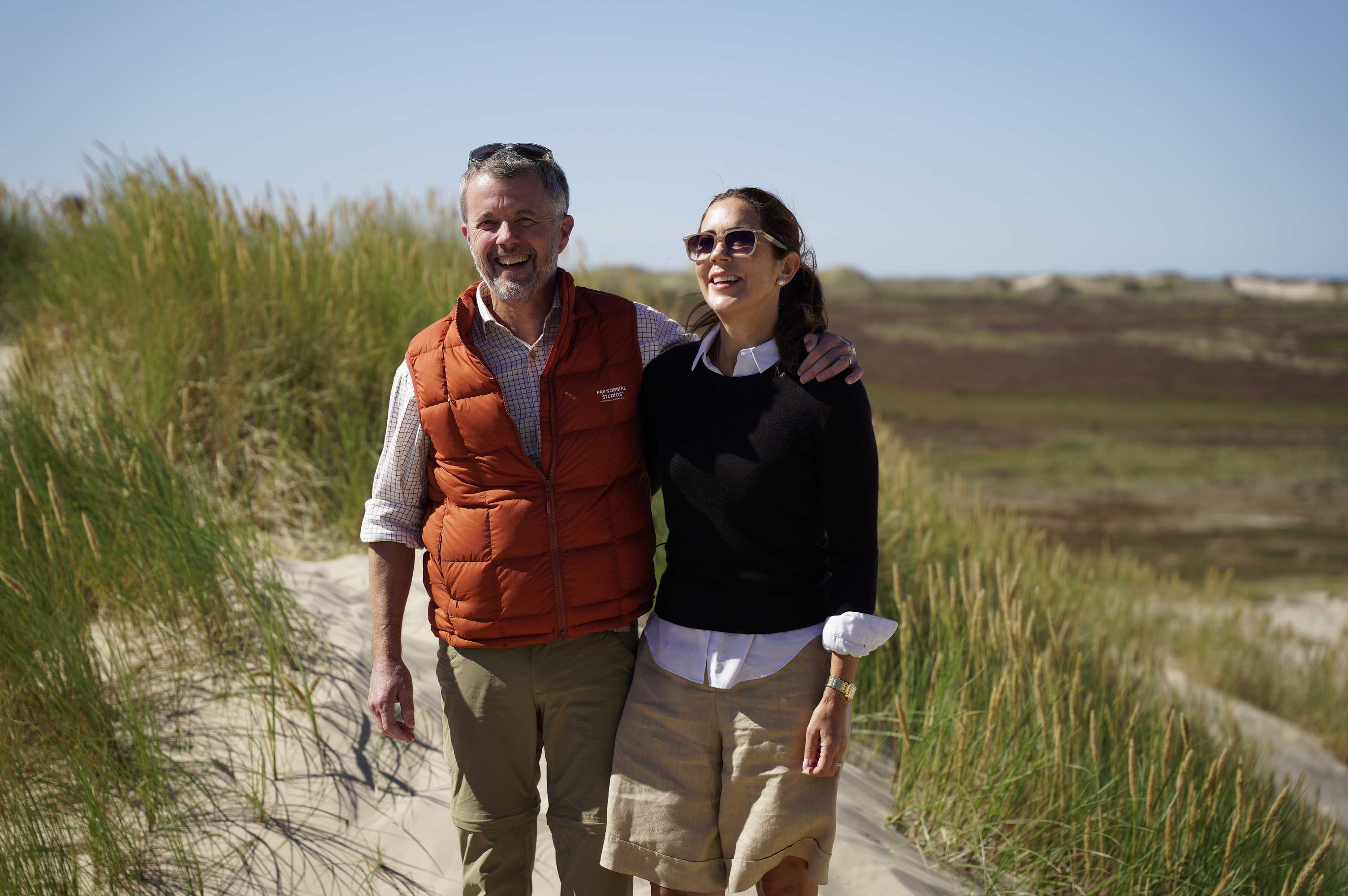 Kongeparret i Råbjerg Mile 250825